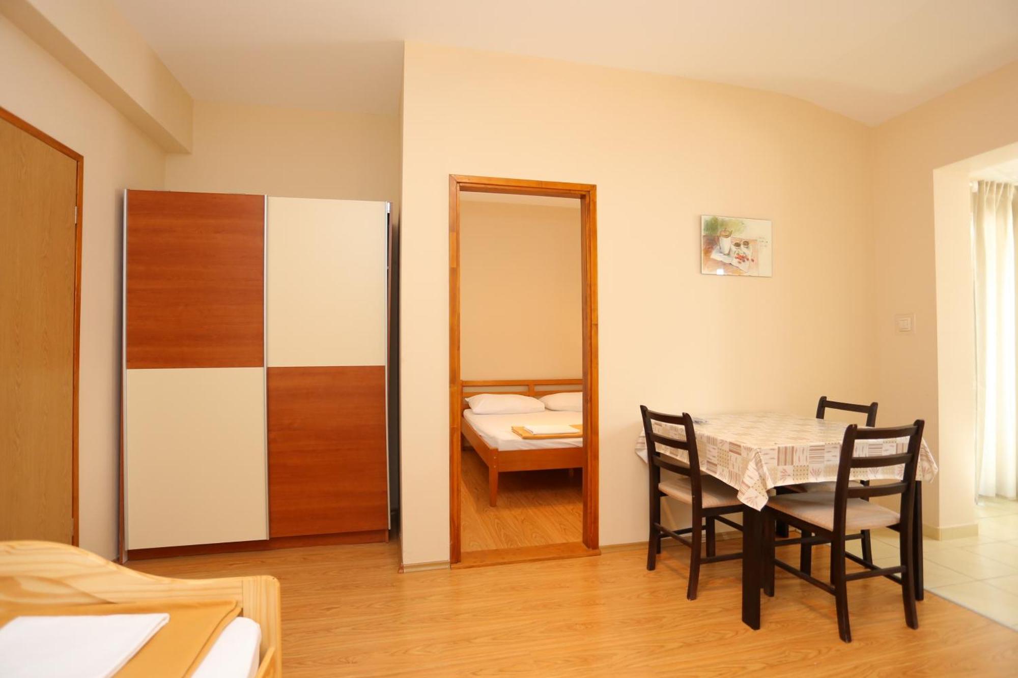 Apartments By The Sea Nemira, Omis - 17039 Tice Chambre photo